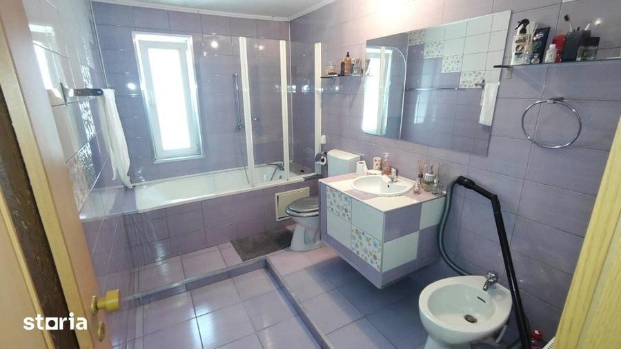 Casă cu 4 camere cu Teren 465 Mp în Bulgaria