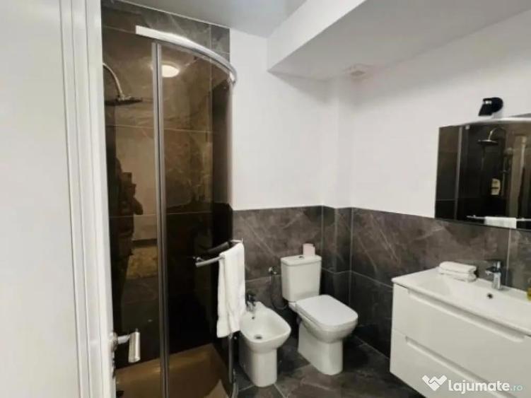 Apartament cu 2 camere semidecomandat în Rădăuți