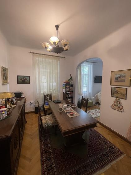 Apartament cu 2 camere semidecomandat în Capitale