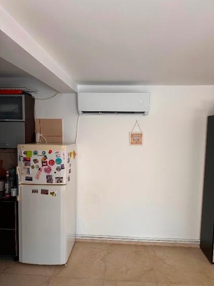 Casă individuală cu 5 camere cu Canalizare în Central