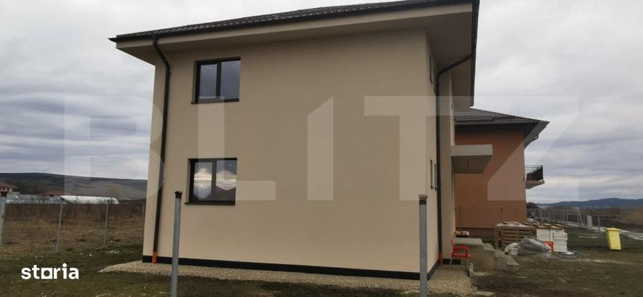 Casă cu 4 camere cu Teren 460 Mp în Jucu