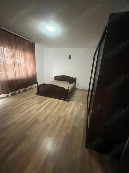 Garsonieră decomandată în Apărătorii Patriei