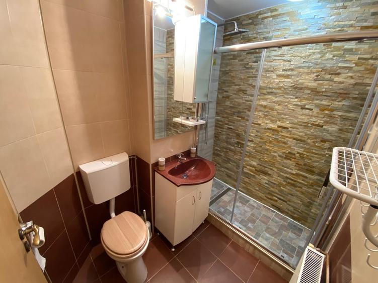 Apartament cu 3 camere decomandat în Simion Bărnuțiu