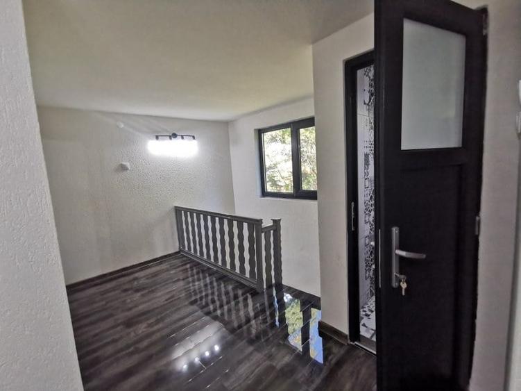 Casă individuală cu 4 camere cu Garaj în Breaza de Sus