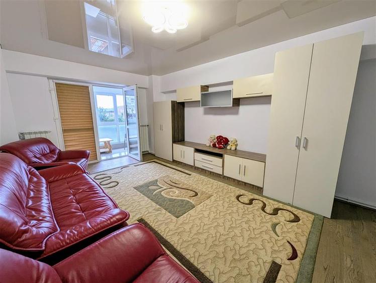 Apartament cu 2 camere decomandat în Buzaului