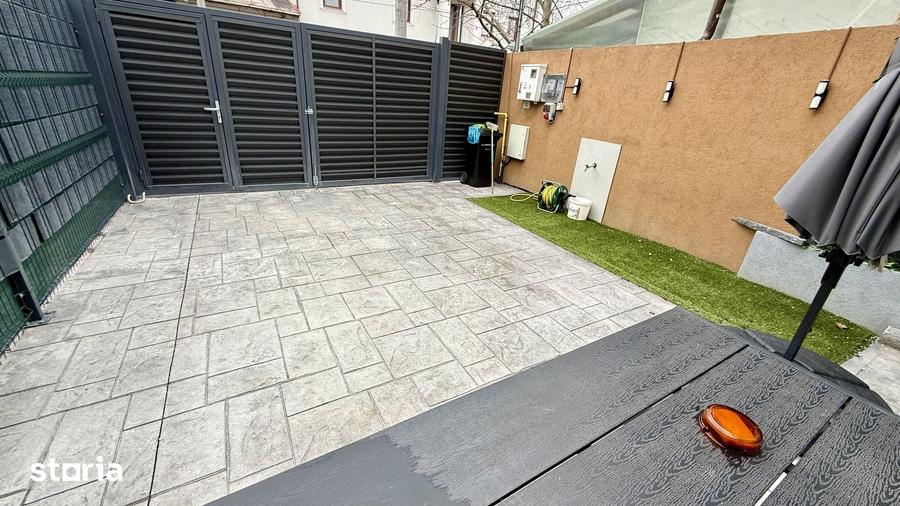 Casă cu 5 camere cu Teren 200 Mp în Andronache