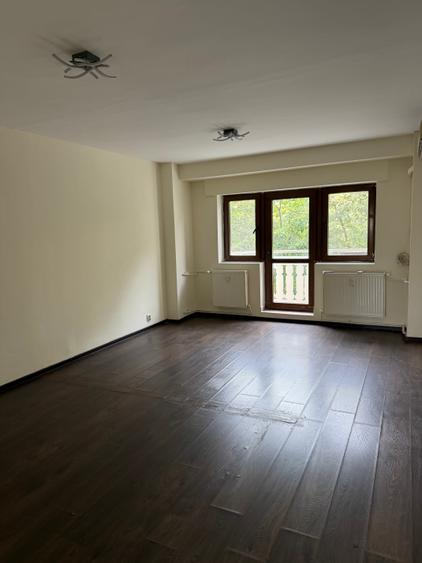 De Vanzare Apartament 4 Camere - Bld Uniri cu Fantani** - 2