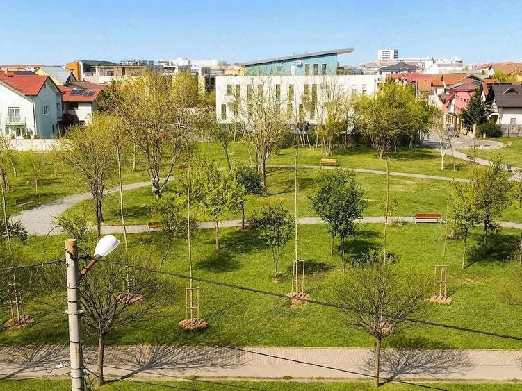 Apartament cu 3 camere semidecomandat în Braytim