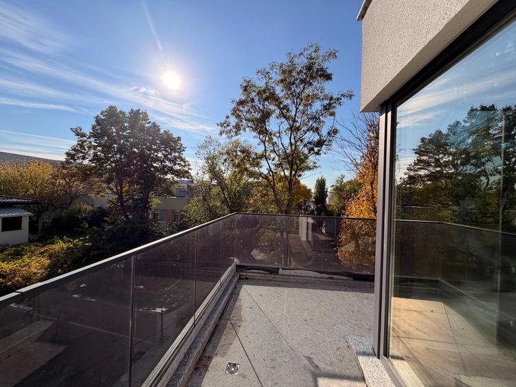 Apartament cu 3 camere decomandat în Decebal