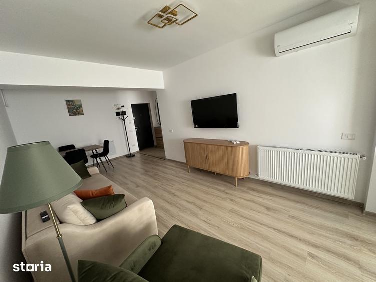 Apartament cu 2 camere semidecomandat în Apărătorii Patriei