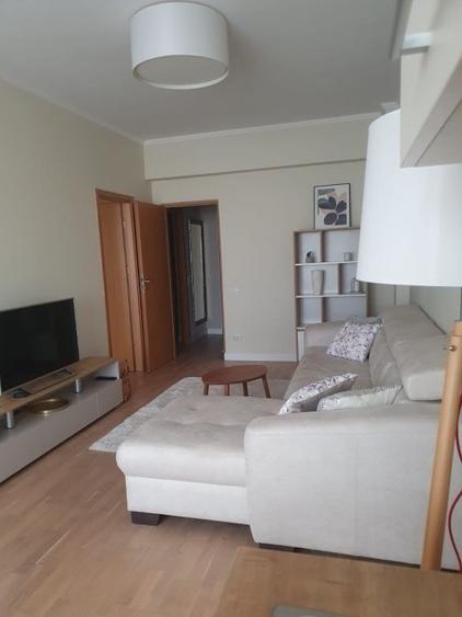 Apartament cu 2 camere semidecomandat în Central