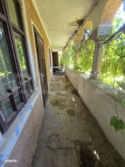 Casă cu 3 camere cu Teren 1954 Mp în Central