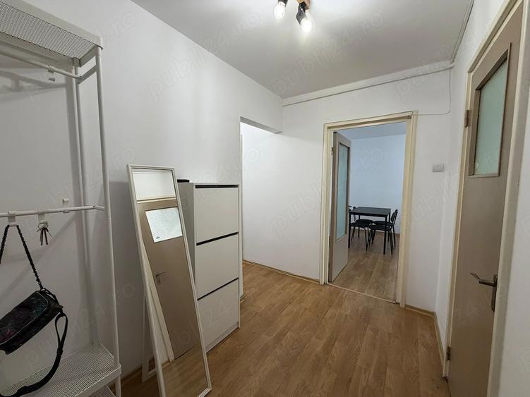 Apartament cu 3 camere decomandat în Politehnica