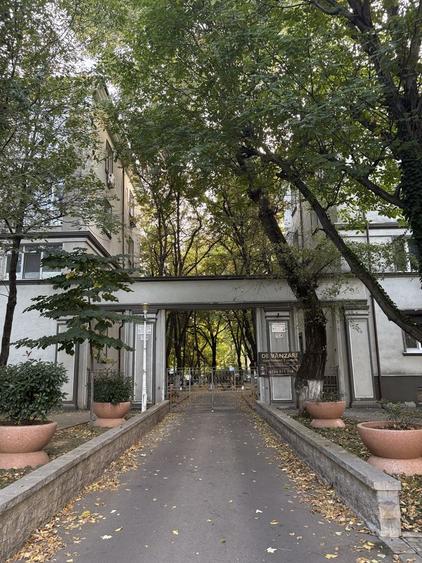 Apartament cu 2 camere decomandat în Brâncoveanu