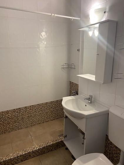 Apartament cu 2 camere semidecomandat în Domenii