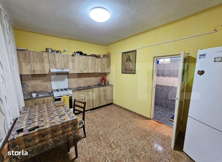 Casă cu 4 camere cu Teren 2046 Mp în Central