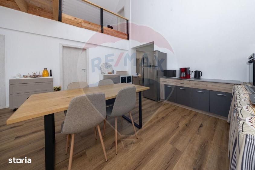 Casă cu 4 camere cu Teren 2481 Mp în Sohodol