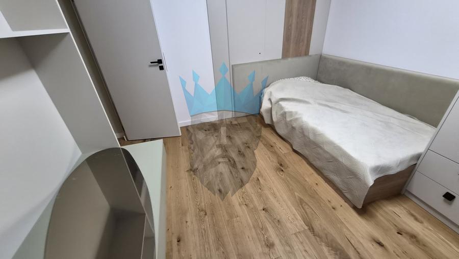 Apartament cu 3 camere decomandat, mobilat în Unirii