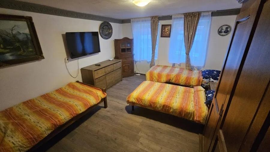 Casă individuală cu 2 camere cu Teren 82 Mp în Central