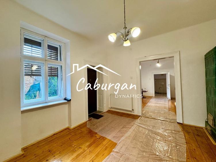 Apartament cu 50 camere în Ultracentral
