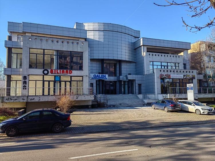 Spațiu comercial, de 2,517.4399414063 mp, în Central