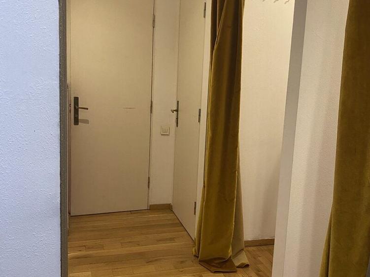Apartament cu 4 camere, mobilat în Dacia