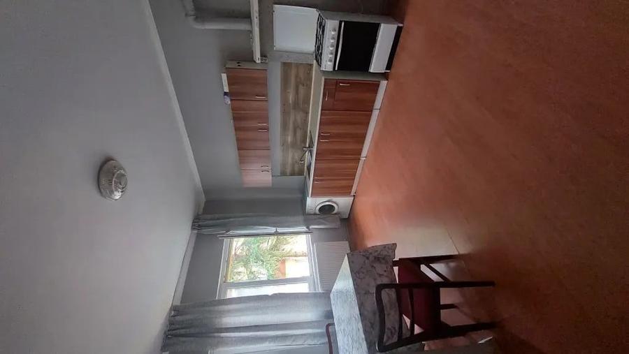 Garsonieră decomandată în Central