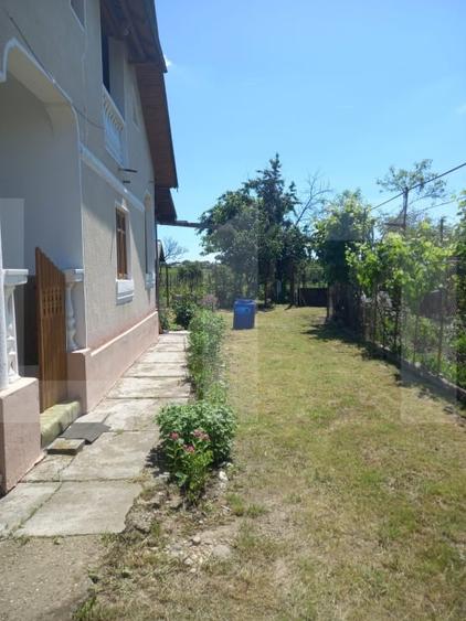 Casă individuală cu 7 camere cu Canalizare în Verguleasa