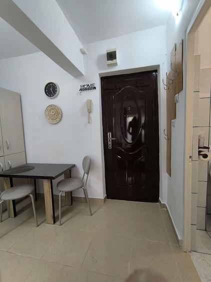 Garsonieră decomandată în Exterior Vest