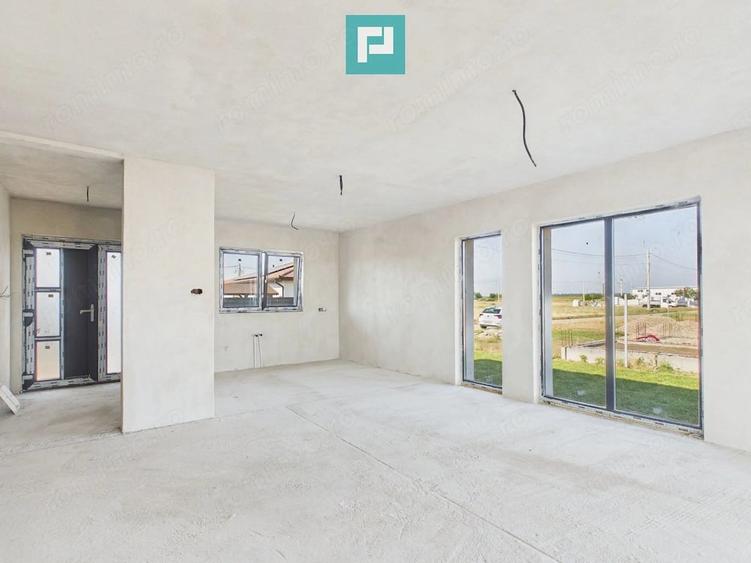 Casă cu 3 camere cu Teren 500 Mp în Mândruloc
