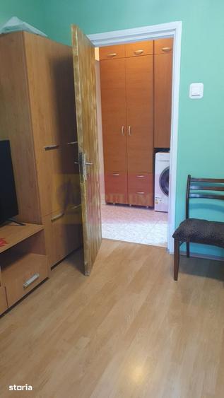 Apartament cu 3 camere decomandat în Pantelimon