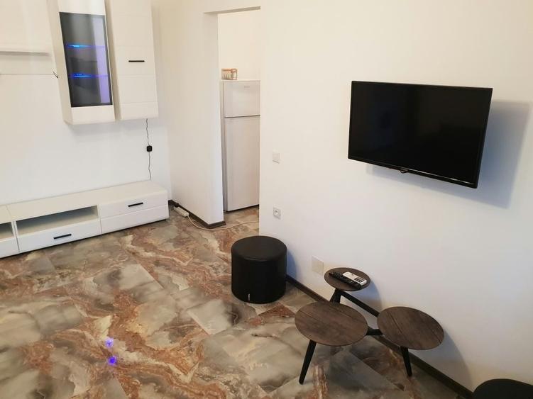 Inchiriez apartament cu 2 camere Pistruiatu Viziru 1 - 7