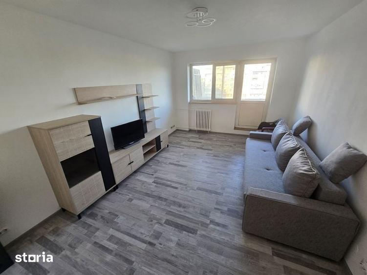 Apartament cu 2 camere decomandat în Republicii