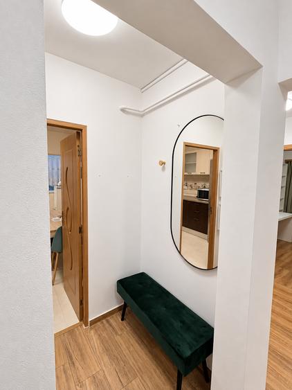 Apartament cu 3 camere decomandat în Lipovei