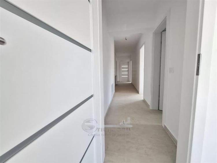 Apartament cu 3 camere decomandat în Galata