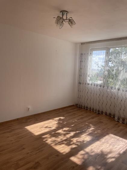 Apartament cu 2 camere decomandat în Rahova
