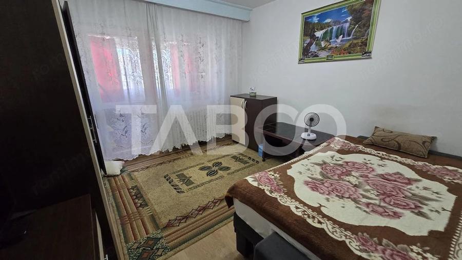 Apartament cu 2 camere decomandat în Ștrand