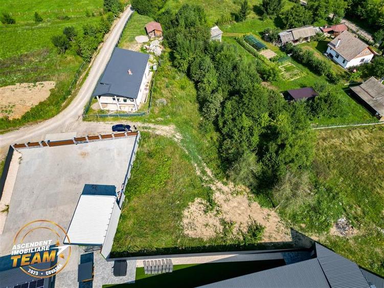 Teren Construcții intravilan de 1285 mp, în Sud-Est