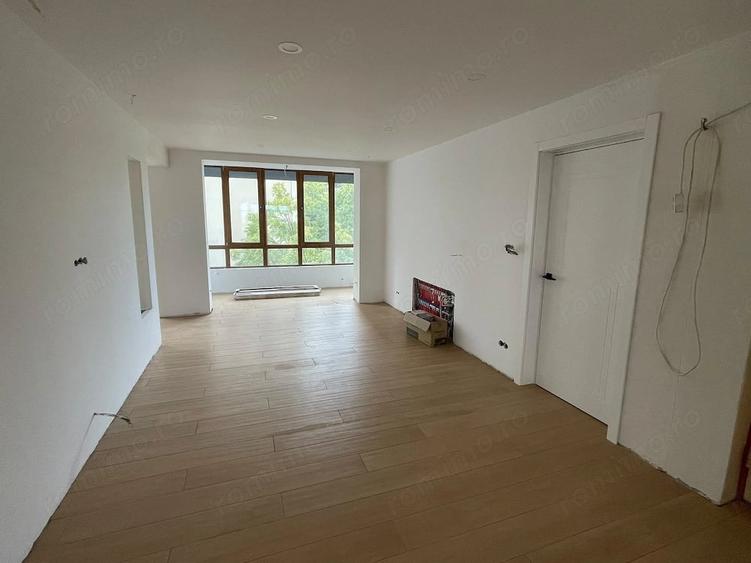 Apartament cu 4 camere în Central