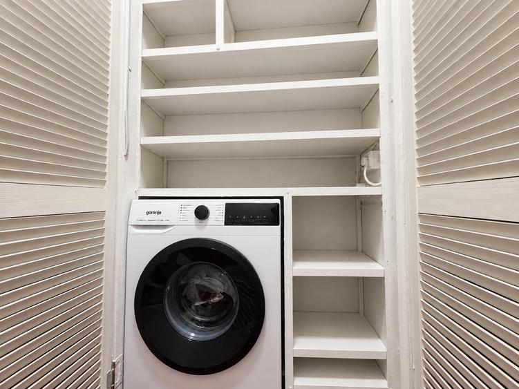 Apartament cu 3 camere nedecomandat în Șagului