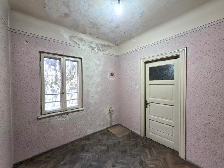 Casă individuală cu 3 camere cu Teren 300 Mp în Foișorul de Foc
