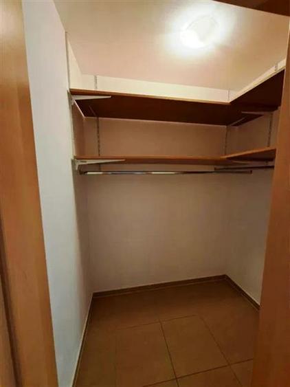 Apartament cu 2 camere decomandat, mobilat în Tractorul