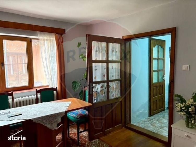 Casă cu 4 camere în Valea Cufundoasă