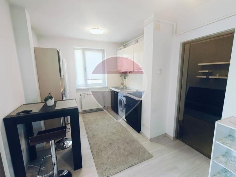Apartament de inchiriat cu 3 camere in zona Mag Maramuresul - 2
