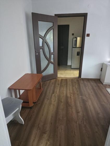 Apartament cu 2 camere semidecomandat în Micro 39