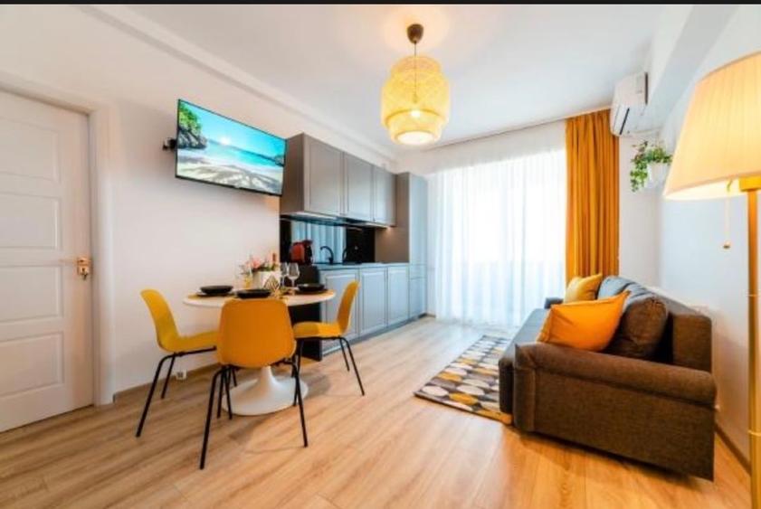Apartament cu 2 camere semidecomandat, mobilat în Nord