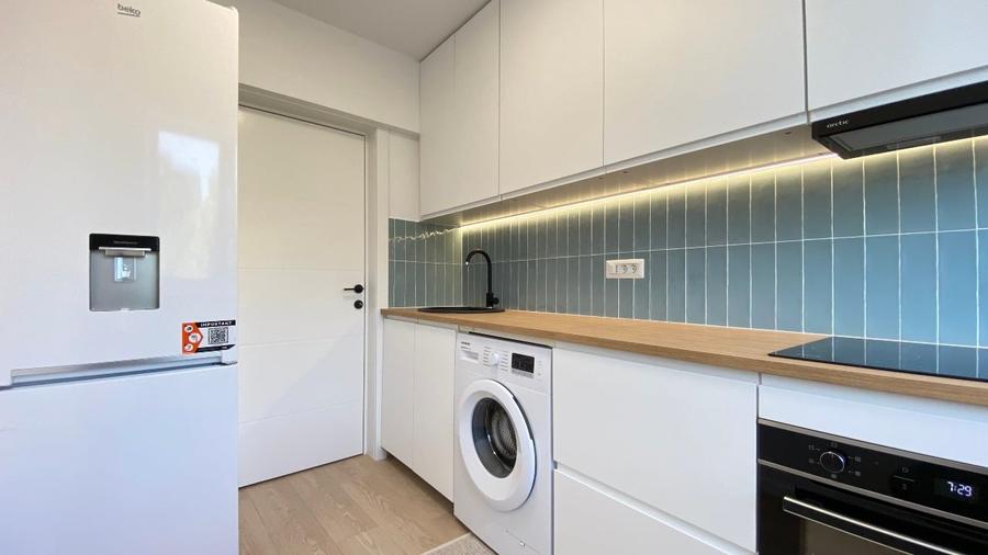 Apartament cu 2 camere semidecomandat, mobilat în Drumul Taberei