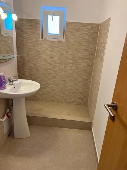 Apartament cu 2 camere semidecomandat în Brazda lui Novac
