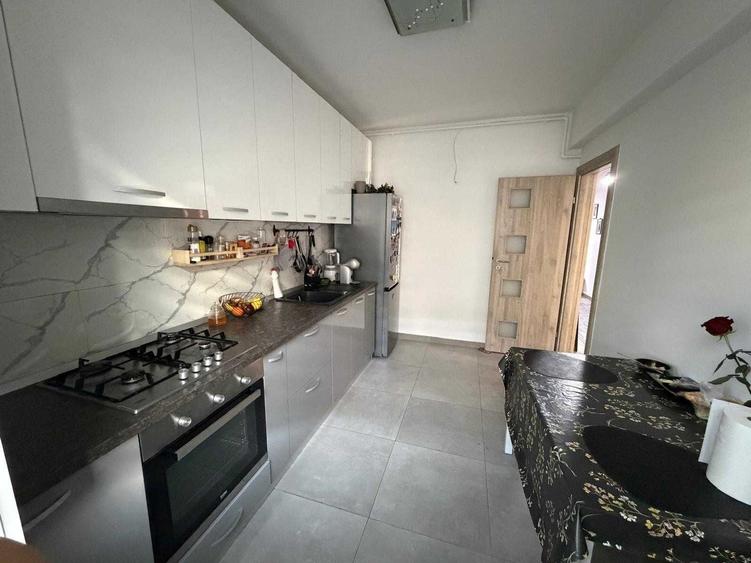 Apartament cu 2 camere decomandat în Dobroești