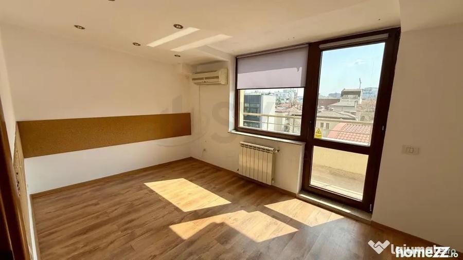 Apartament cu 6 camere decomandat în Dorobanți